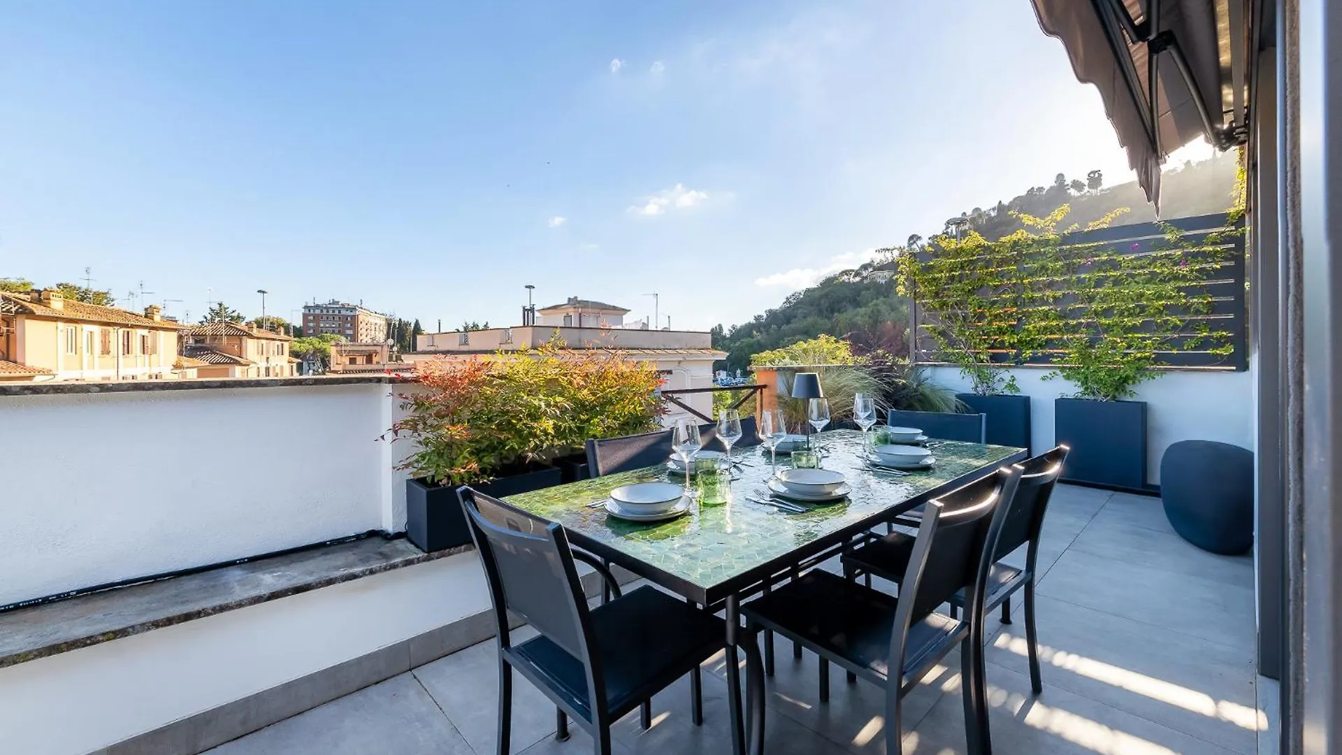 Della Vittoria Penthouse Apartment Rome